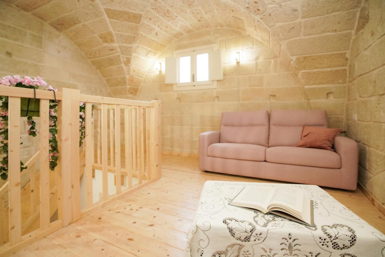 Dimora La Fuga Bed & Breakfast Zollino Bagian luar foto