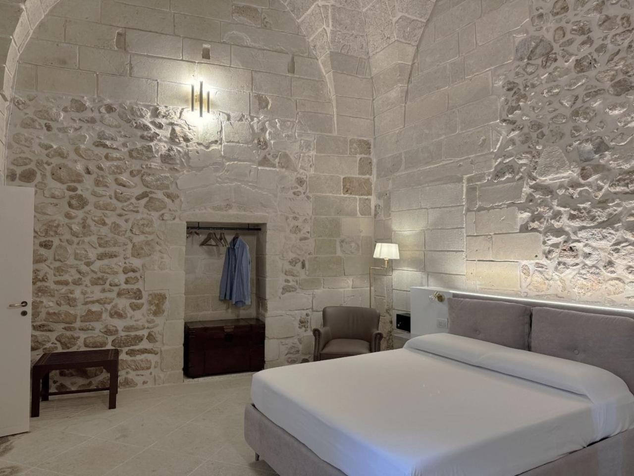 Dimora La Fuga Bed & Breakfast Zollino Bagian luar foto